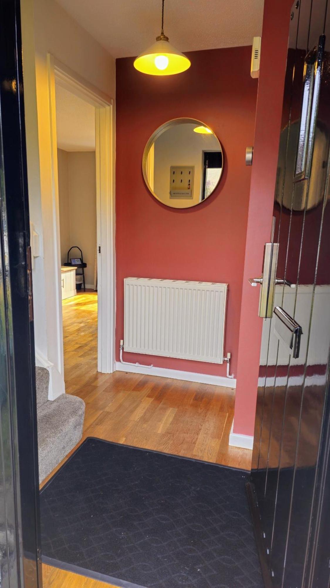 Grassmere - 3 Bed House With Private Garden Horley Extérieur photo